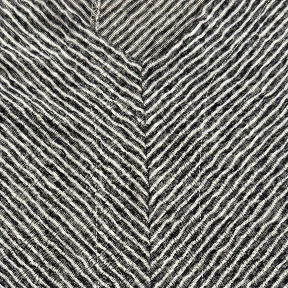 Loft size XL tshirt - Picture 4 of 5